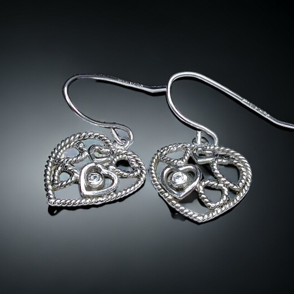 ❤️ Sterling GENUINE DIAMOND Heart Earrings - Picture 2 of 9